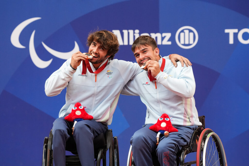 IMG 7587 1024x683 - Dani Caverzaschi: Bronze Medal at the Paris Paralympic Games 2024