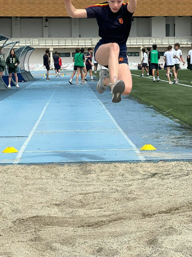 357a2099 b1fe 4305 8fd1 a89808cd19c5 768x1024 - Athletics Interschools Copetition